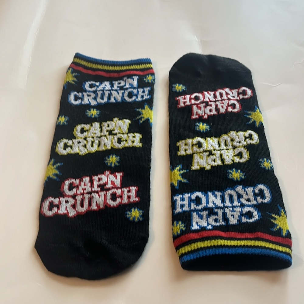 Cap’n Crunch Cereal Womens Ankle Socks NWT - Picture 4 of 5